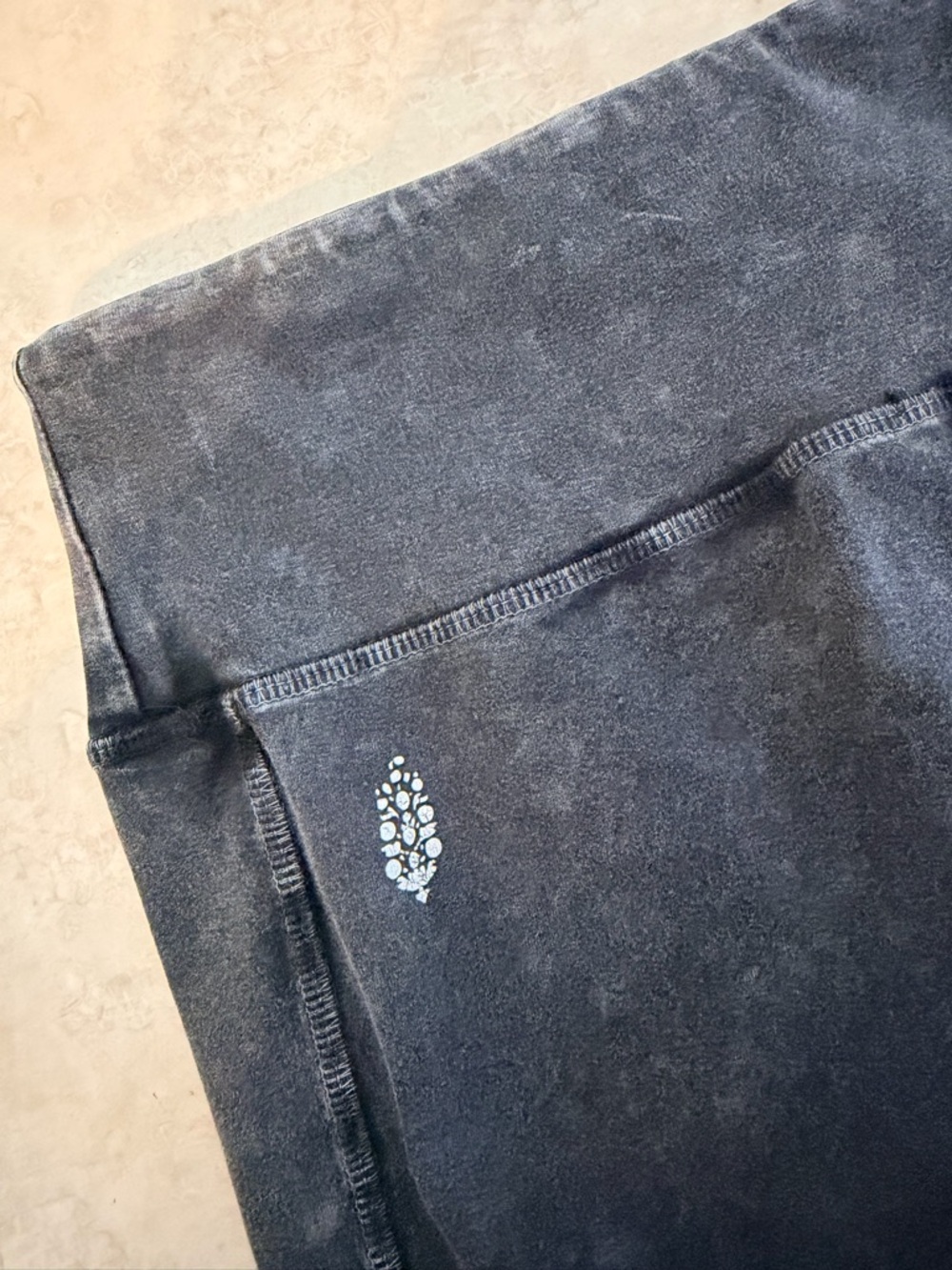 Free People FP Movement Biker Shorts Size Small Gray Mineral Wash Black
